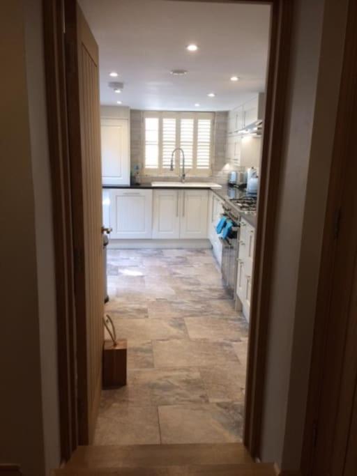 River Road, Littlehampton, Executive Apartment エクステリア 写真